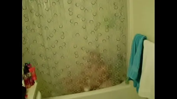 Tonton Hidden cam from 2009 of wife masterbating in the shower Klip energi