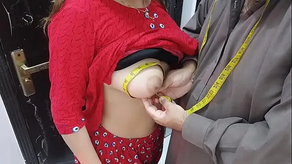 ดู Desi indian Village Wife,s Ass Hole Fucked By Tailor In Exchange Of Her Clothes Stitching Charges Very Hot Clear Hindi Voice คลิปพลังงาน